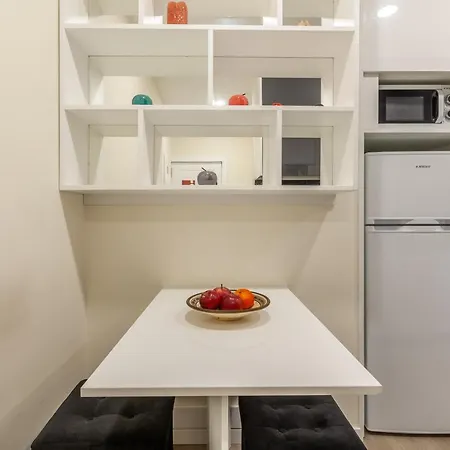 Feel At - Largo Do Paço *