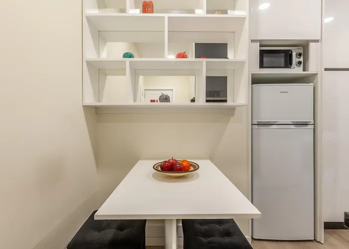 Feel At - Largo Do Paco *